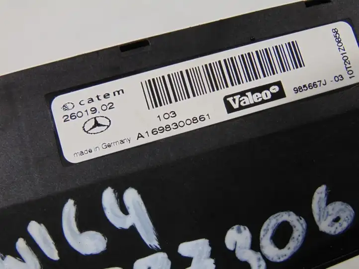 Mercedes-Benz ML W164 (2005 - 2011) A1698300861 Электрический отопитель салона — фото 4
