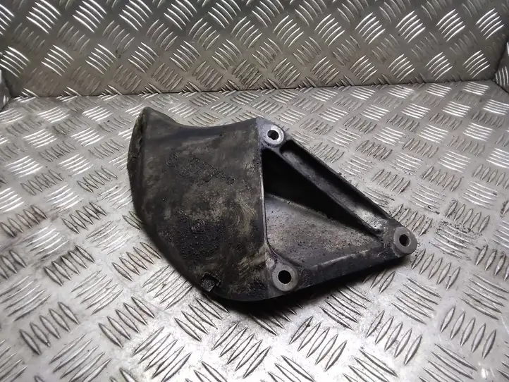 BMW 5 E60 E61 (2004 - 2010) 6771069 Кронштейн двигателя — фото 3