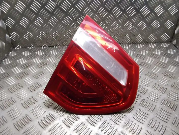 Citroen C4 I Picasso (2006 - 2013) 9653547777 Задний фонарь в крышке багажника — фото 1