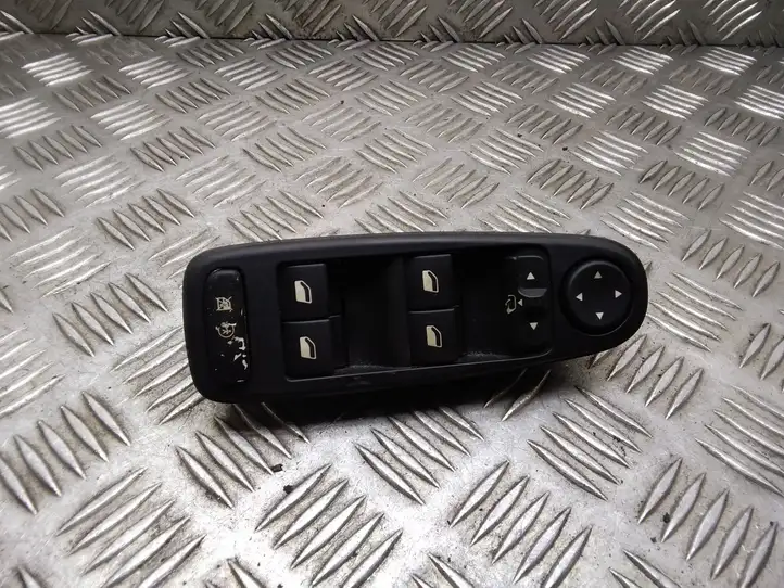 Citroen C4 I Picasso (2006 - 2013) 96639383ZD Блок кнопок стеклоподъемников — фото 4