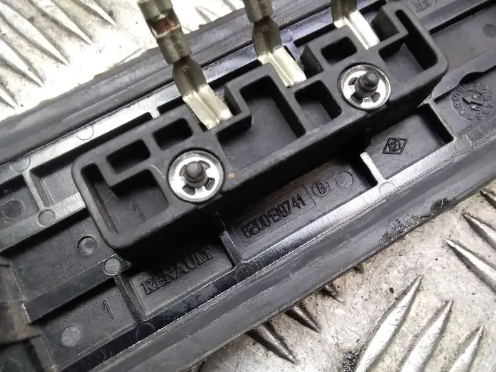 Renault Trafic II (X83) (2002 - 2014) 91167928 Контакт двери — фото 2