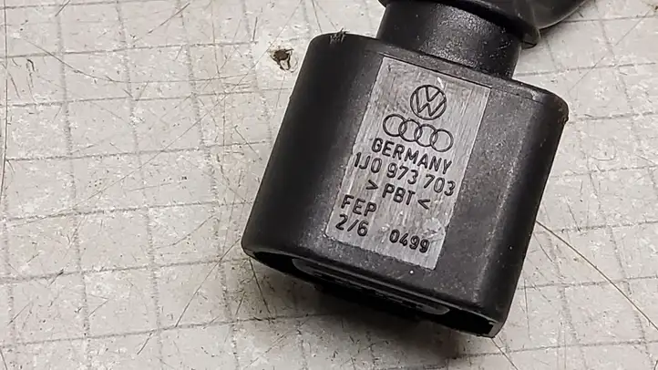Volkswagen PASSAT B5.5 (2001 - 2005) 1J0973703 Прочая электропроводка — фото 4