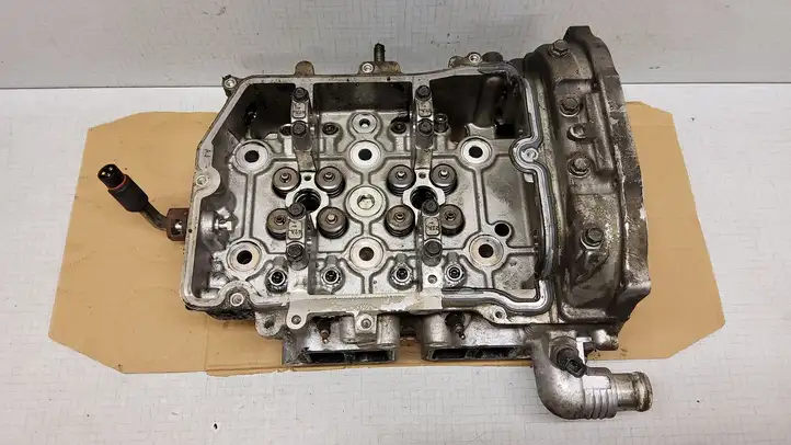 Subaru Outback (2009 - 2014) T20D Головка блока цилиндров — фото 1