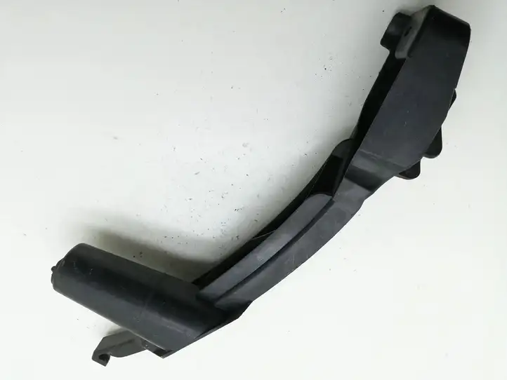 Volkswagen Golf V (2003 - 2009) 1K0807889A Кронштейн переднего бампера — фото 3