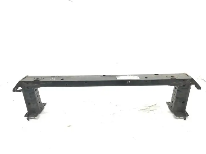 Toyota Avensis T270 (2009 - 2012)   Балка переднего бампера