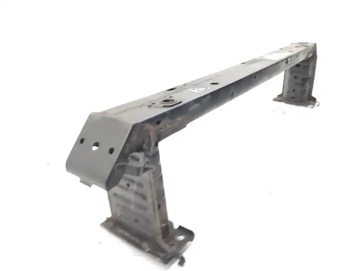 Toyota Avensis T270 (2009 - 2012)   Балка переднего бампера