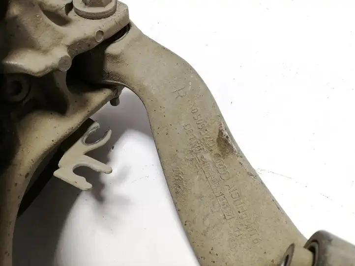 Audi A6 allroad (2012 - 2014)  8R0505312F Задний поворотный кулак (ступица, цапфа)