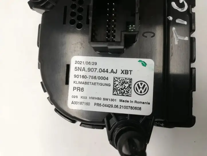 Volkswagen Tiguan (2020 - 2024) 5NA907044AJ Управление климат контролем — фото 4