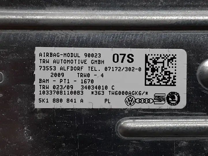 Volkswagen Golf VI (2009 - 2013) 5K1880841A Коленная подушка безопасности — фото 3