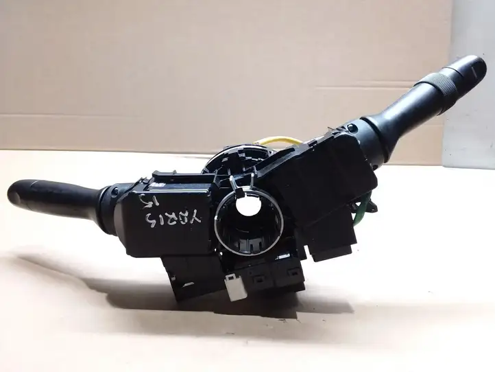 Toyota Yaris (2014 - 2019) 0D06075J314 Контактное кольцо SRS — фото 4