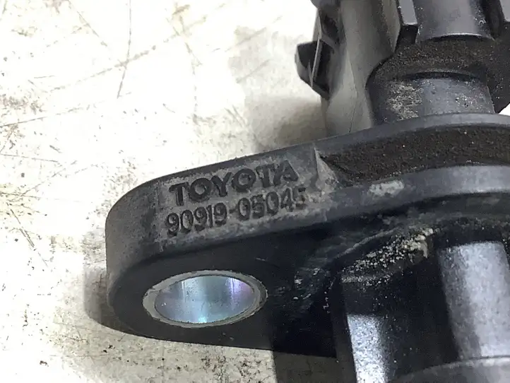 Toyota Prius (XW20) (2003 - 2009) 9091905045 Датчик коленвала — фото 3