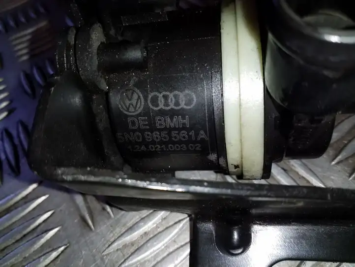 Audi A5 8T 8F (2011 - 2016) 5N0965561A Электроциркуляционный насос — фото 6