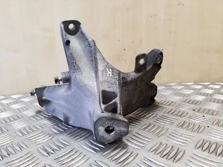 Audi A5 8T 8F (2011 - 2016) 8K0199308BE Кронштейн двигателя — фото 1