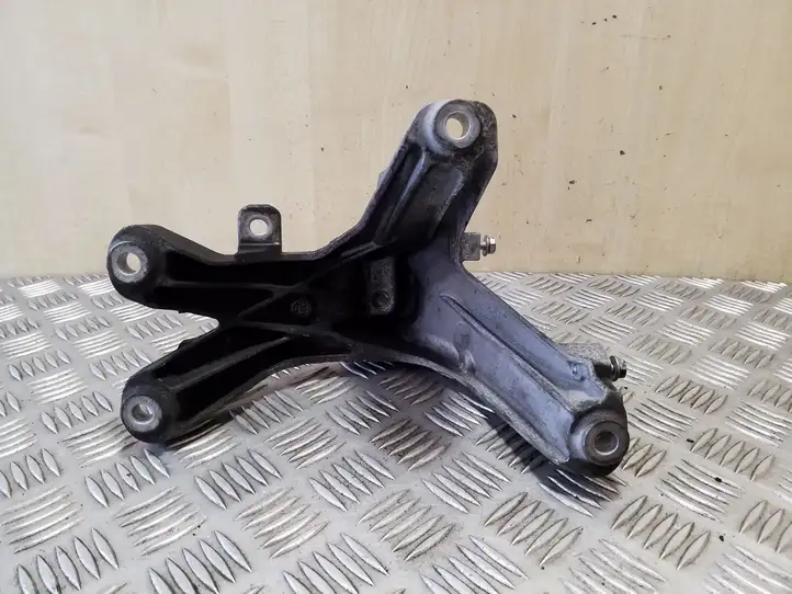 Audi A5 8T 8F (2011 - 2016) 8K0199308BE Кронштейн двигателя — фото 2