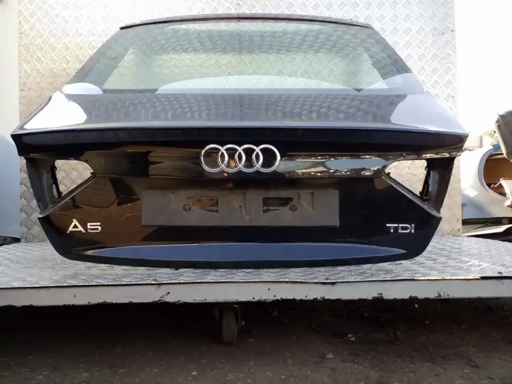 Audi A5 8T 8F (2011 - 2016) Крышка багажника — фото 1