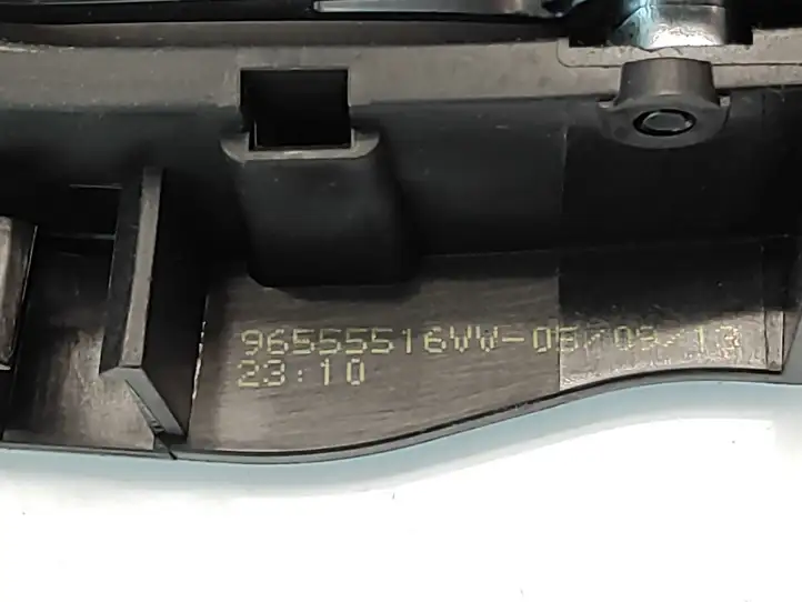 Peugeot 208 (2012 - 2015) 96555518VV Внутренняя ручка двери — фото 4
