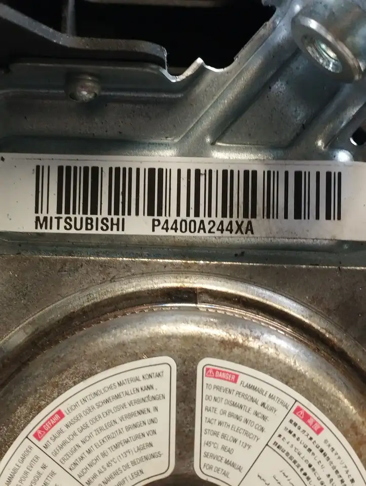 Mitsubishi Colt (2008 - 2012) P4400A244XA Подушка безопасности руля — фото 5