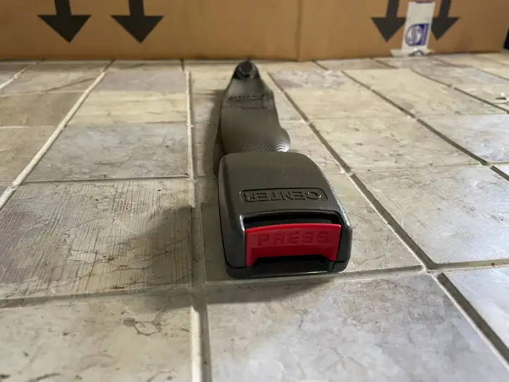 Hyundai Atos Prime (1999 - 2016) Замок заднего ремня — фото 3