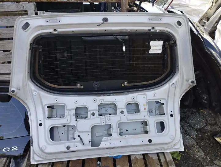 Hyundai Tucson JM (2004 - 2009) Крышка багажника — фото 2