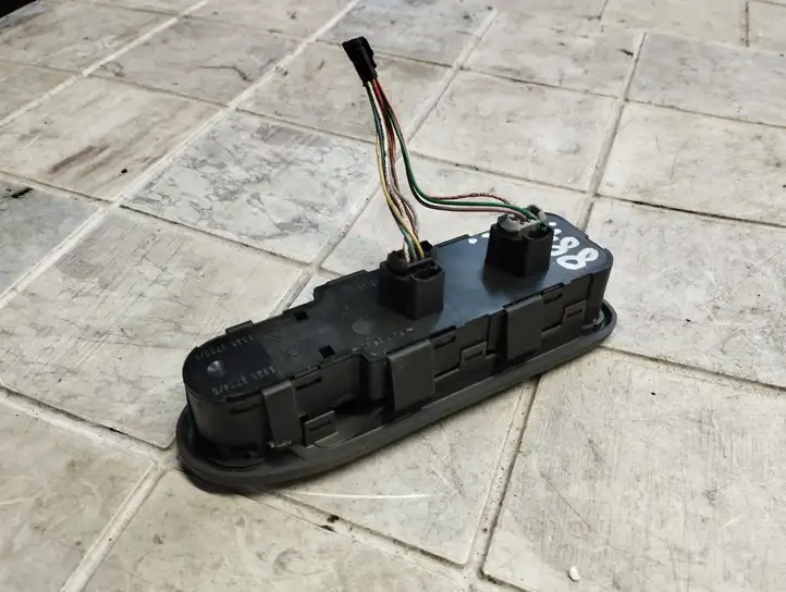 Citroen C5 (2004 - 2008) 96514299ZF Кнопка стеклоподъемников — фото 5