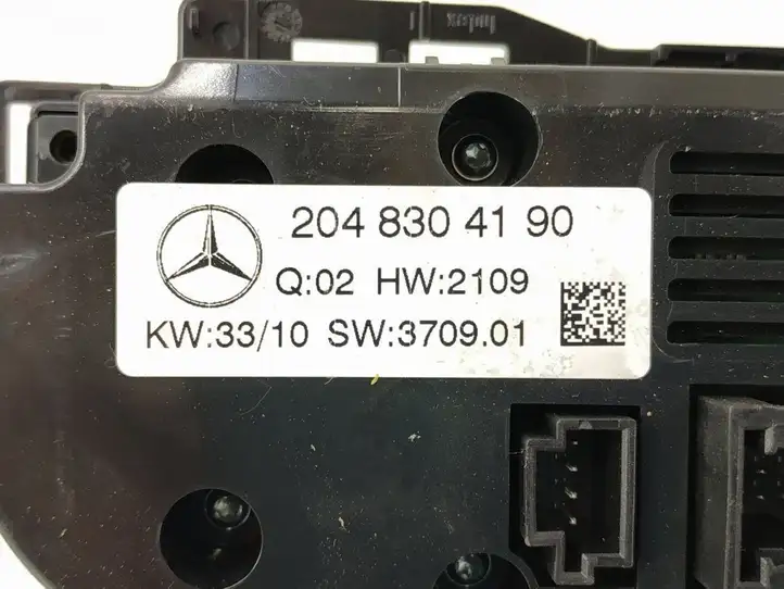 Mercedes-Benz C W204 (2007 - 2014) Блок управления климат-контролем — фото 7