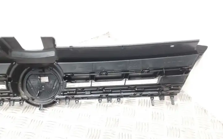 Volkswagen Golf VII (2013 - 2019) 5G0853653E Верхняя решетка радиатора — фото 4