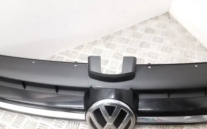Volkswagen Golf VII (2013 - 2019) 5G0853653E Верхняя решетка радиатора — фото 8