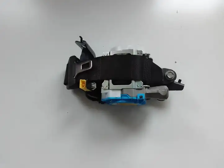 Subaru Forester SK (2018 - 2025) R074302 Задний ремень безопасности — фото 1