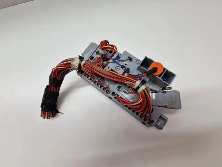 BMW X3 G01 (2018 - 2024) 6807487 Блок предохранителей — фото 2