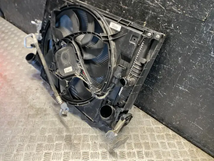 BMW 3 F30 F35 F31 (2012 - 2018) 760053004 Радиатор охлаждающей жидкости двигателя — фото 6