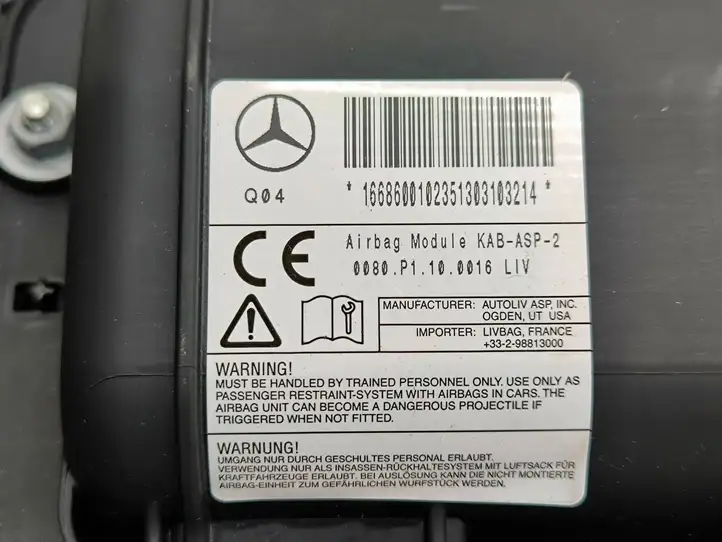 Mercedes-Benz GL X166 (2013 - 2019) A1666801687 Нижняя отделка панели приборов — фото 8