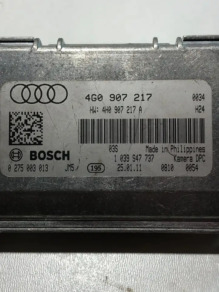 Audi A8 S8 D4 4H (2010 - 2014) 4H0907217A Камера в лобовом стекле — фото 3