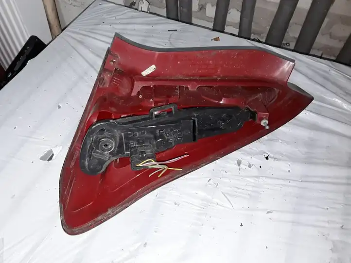 Citroen C4 (2004 - 2008) 96466801777 Задний фонарь в кузове — фото 2
