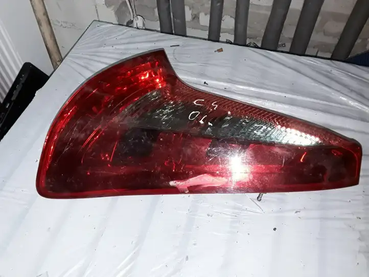 Citroen C4 (2004 - 2008) 9646801677 Задний фонарь в кузове — фото 1