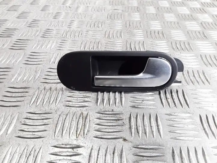 Volkswagen Golf Plus (2004 - 2008) 5M0837114 Внутренняя ручка двери — фото 1