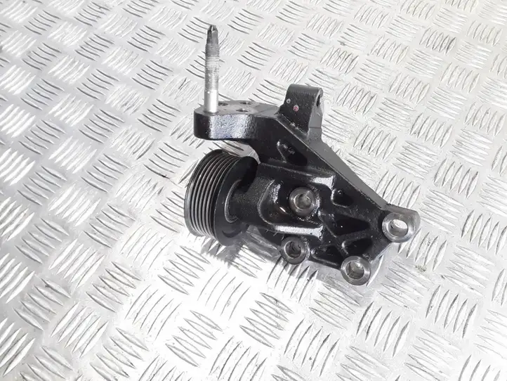 Toyota Auris 150 (2006 - 2012) 123150R020 Кронштейн двигателя — фото 1