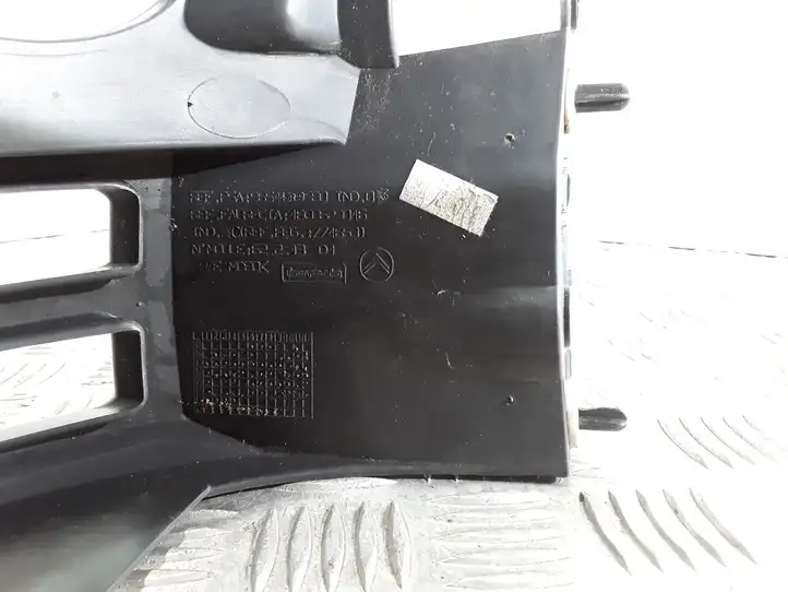 Citroen C4 I Picasso (2006 - 2013) 9654489580 Кронштейн заднего бампера — фото 2