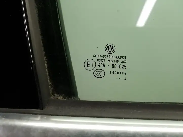 Volkswagen Tiguan (2011 - 2016) Дверь — фото 13