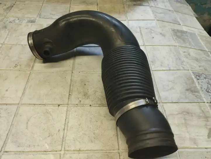 Peugeot 206 (1998 - 2012) 9625678980E Трубка подачи воздуха — фото 3