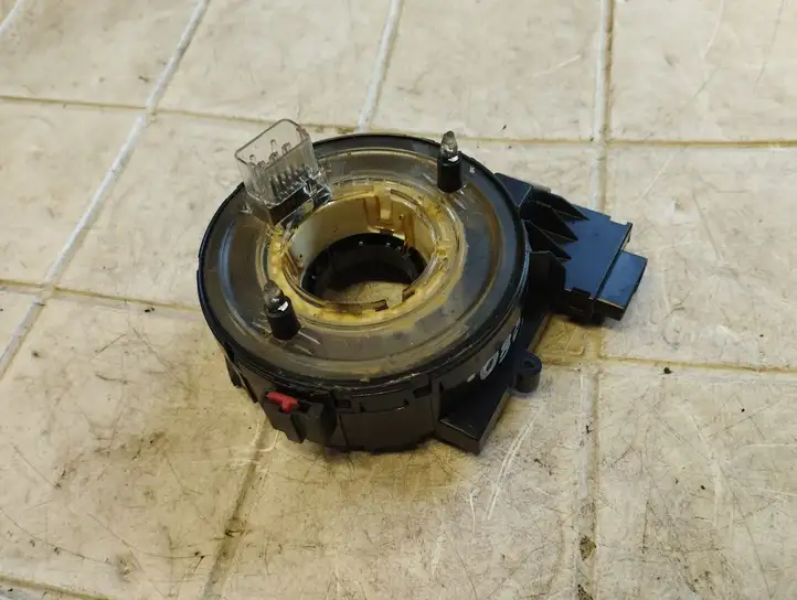 Volkswagen Touran I (2003 - 2010) 1K0959653C Контактное кольцо SRS — фото 6