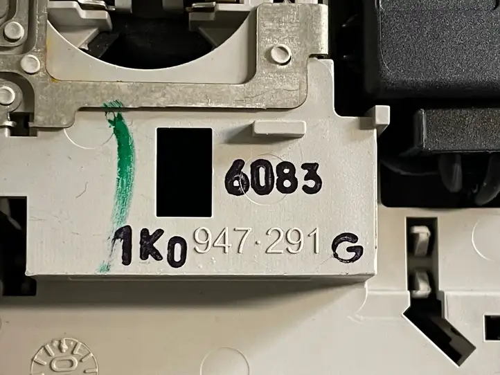 Volkswagen Touran I (2003 - 2010) 1K0947291 Плафон салона — фото 2