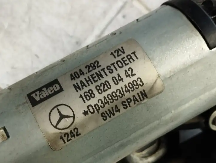 Mercedes-Benz Vaneo W414 (2001 - 2005) 1688200442 Двигатель стеклоочистителя заднего стекла — фото 2