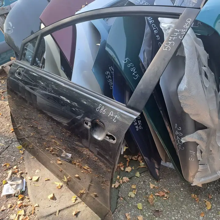 Toyota Corolla Verso AR10 (2004 - 2009) Дверь — фото 4