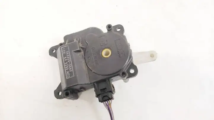 Toyota Land Cruiser (J100) (1998 - 2007) 0638000660 Двигатель задвижки потока воздуха — фото 1
