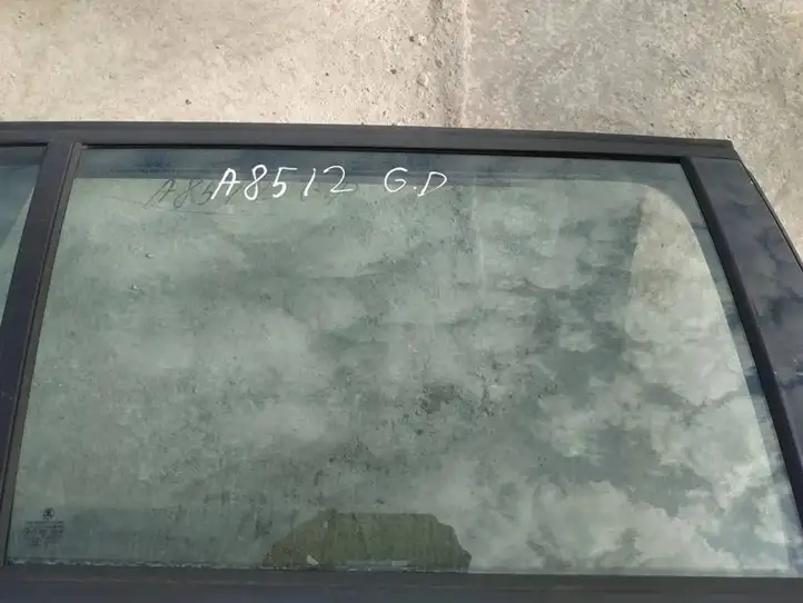 Skoda Fabia Mk2 (5J) (2007 - 2014) Стекло задней двери — фото 2