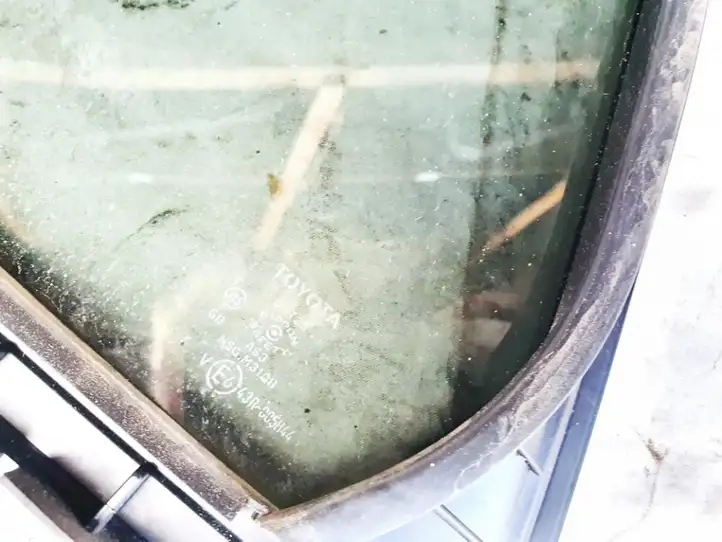 Toyota Urban Cruiser (XP110) (2007 - 2016) Форточка двери — фото 3