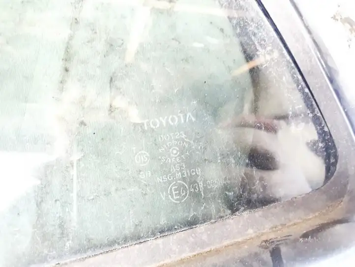 Toyota Urban Cruiser (XP110) (2007 - 2016) Форточка двери — фото 2
