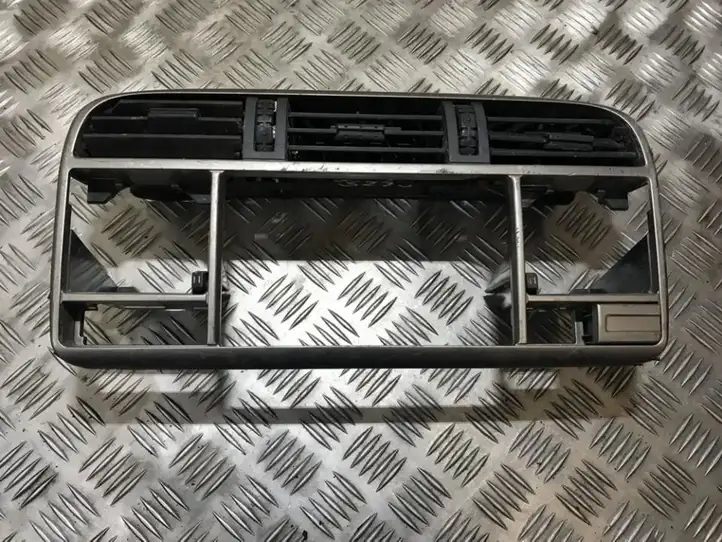 Nissan X-Trail T30 (2001 - 2007) e5715171100 Прочие детали салона — фото 1