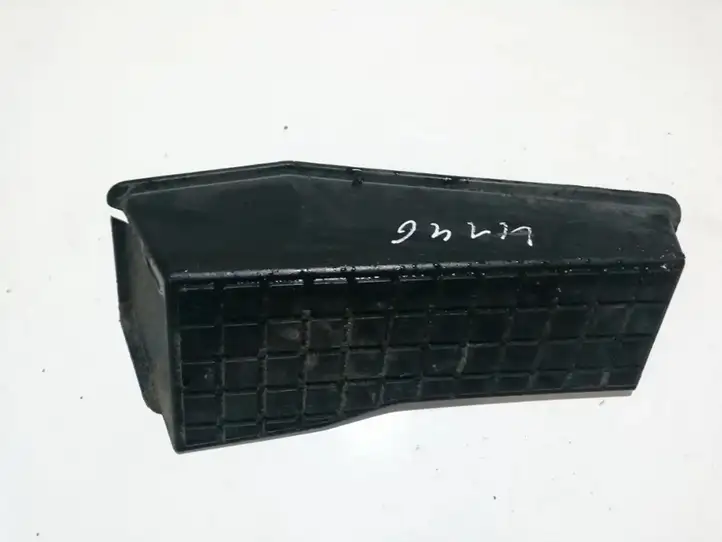 Toyota Avensis T250 (2006 - 2009) 5819105030c Прочие детали салона — фото 1