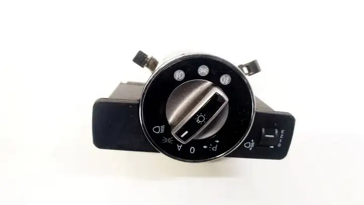 Mercedes-Benz C W204 (2007 - 2014) A2045451804 Включатель фонарей — фото 1